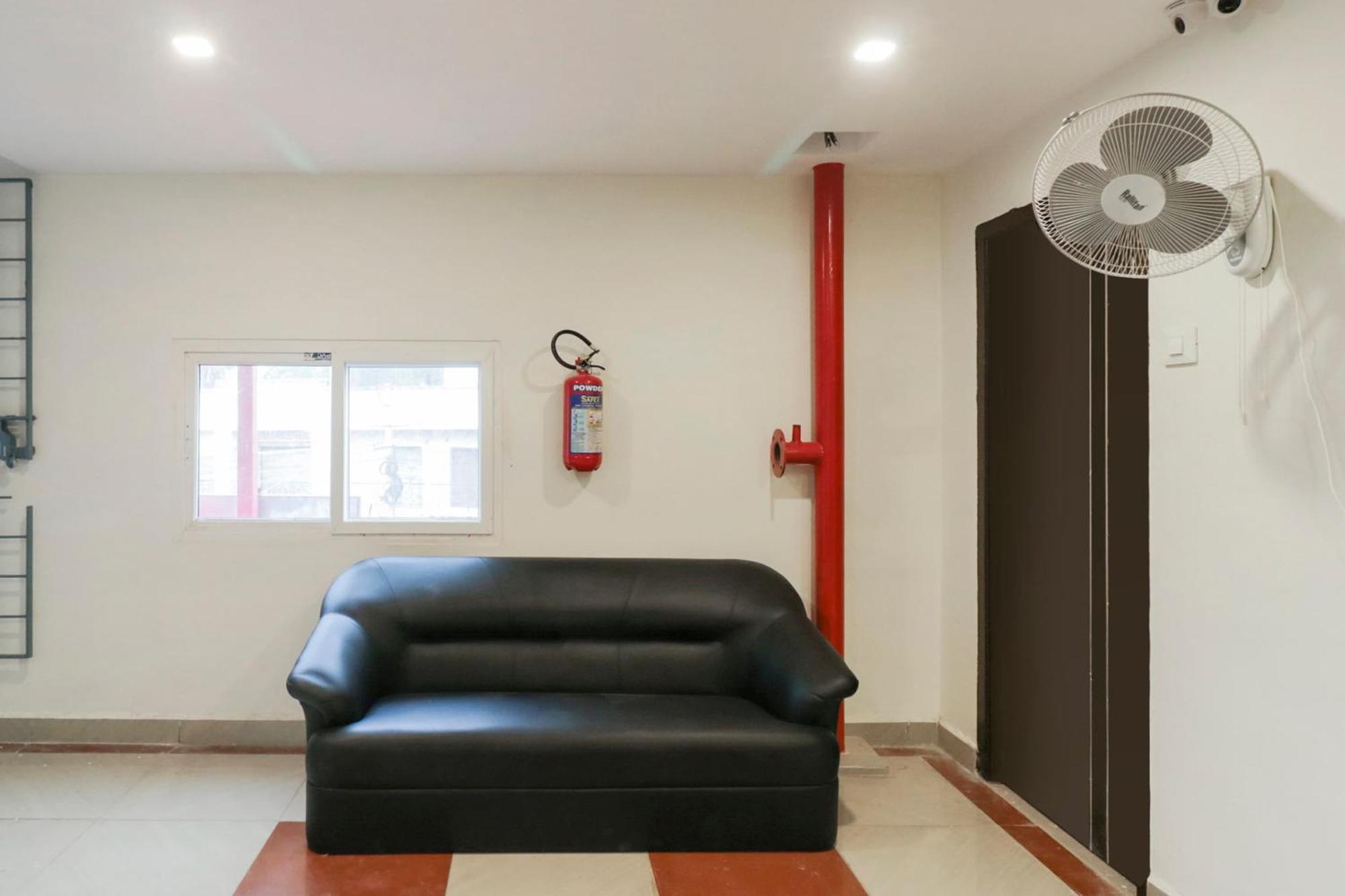 Hotel O Akshaya Elite Vijayawāda Extérieur photo