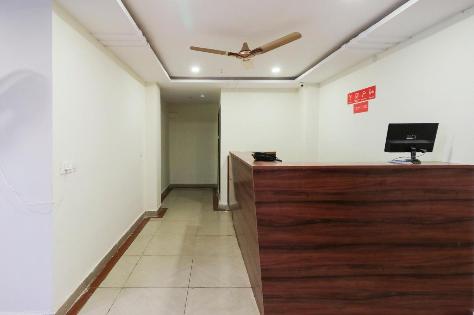 Hotel O Akshaya Elite Vijayawāda Extérieur photo